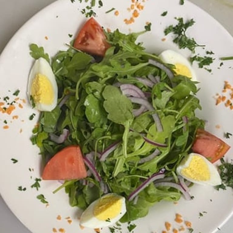 Fresh Arugula Salad: A Delicious Italian Delight