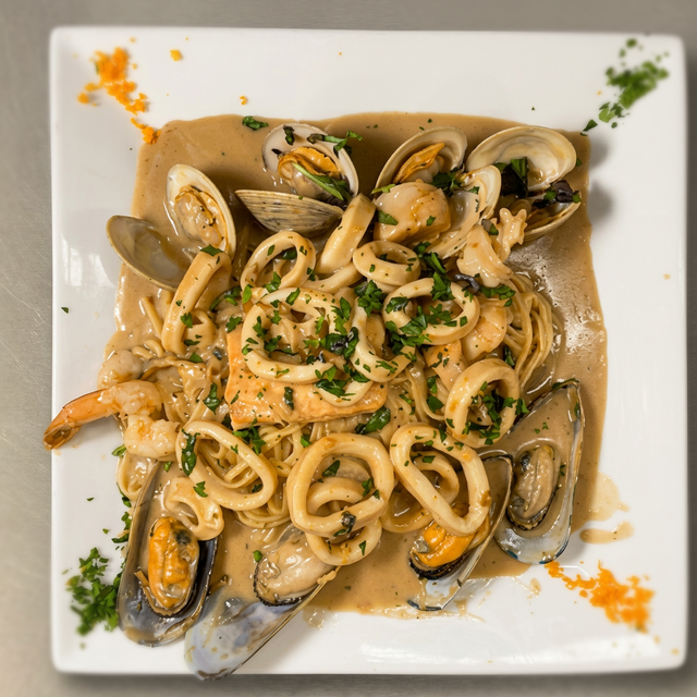 Seafood Luciano.